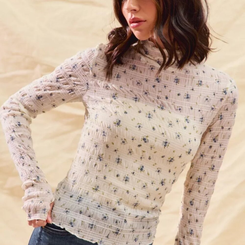 SO ME Floral Print Textured Long Sleeve Knit Top